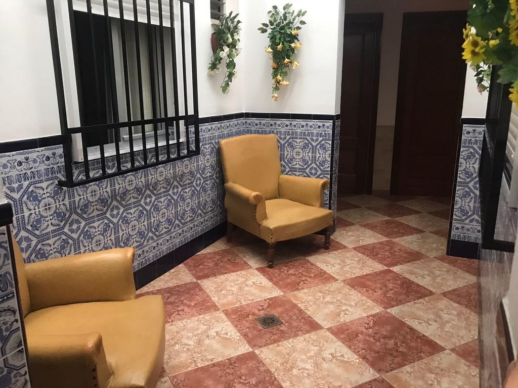 Hostal Bar San Pedro Mairena De Alcor Ngoại thất bức ảnh